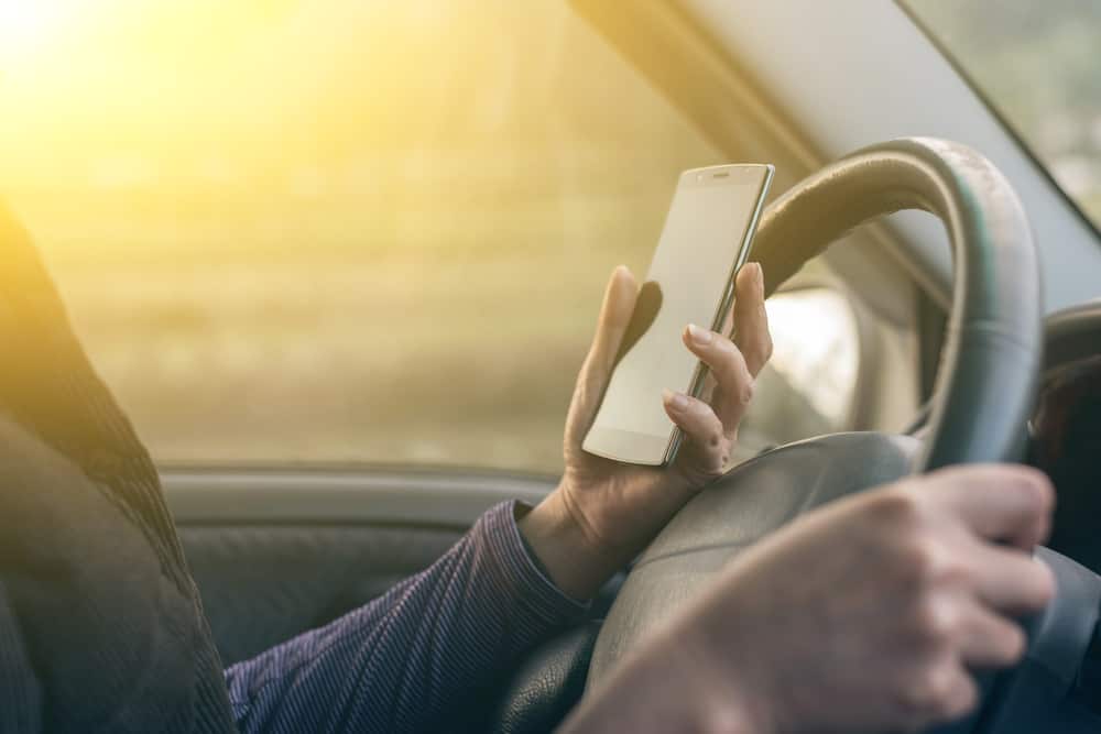 distracted driving using cell phone